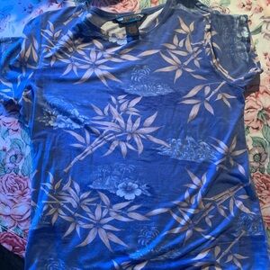 Shaver Lake Women’s Blue and Tan Floral Short Sleeve T-Shirt Size Large
